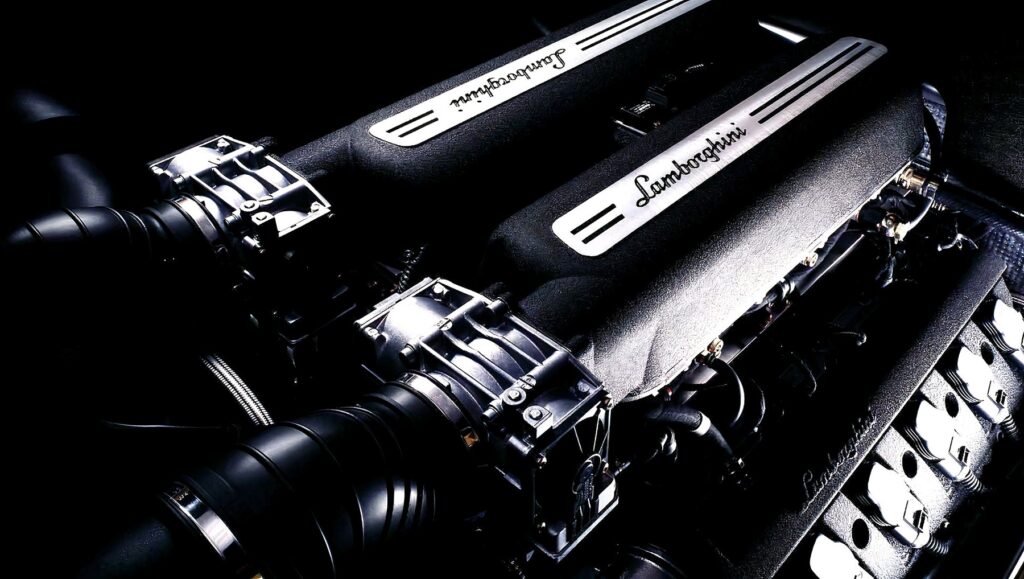 Lamborghini V10 Engine - Feature View