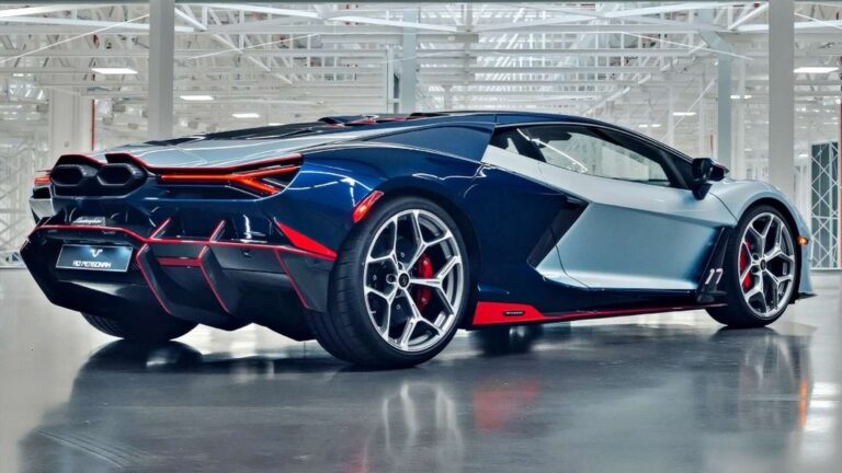 Lamborghini Revuelto Ad Personam Gets Three-Tone Fighter Jet Styling From Miami Dealer official exterior hero view