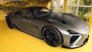 Lexus LFA Concept - Feature View