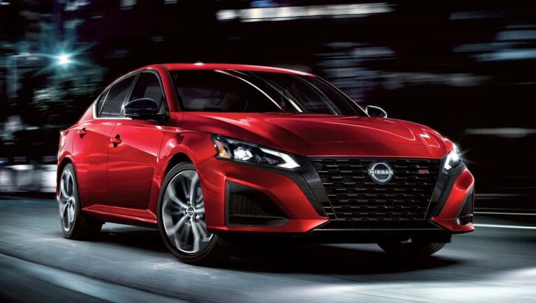 Nissan Altima 2027 - Feature View