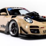 Porsche 911 V8 - Feature View