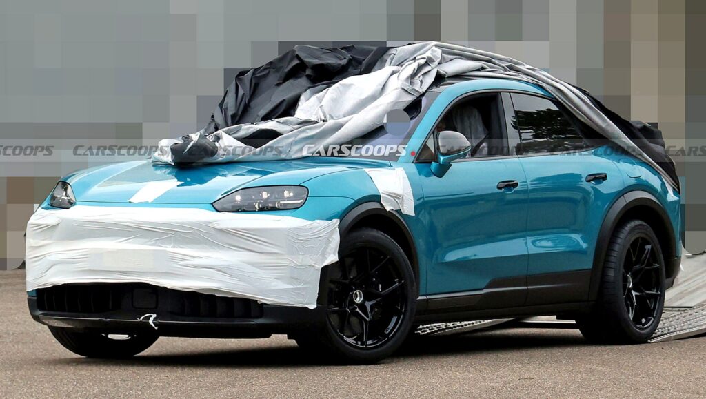 Porsche Cayenne Coupe - Feature View