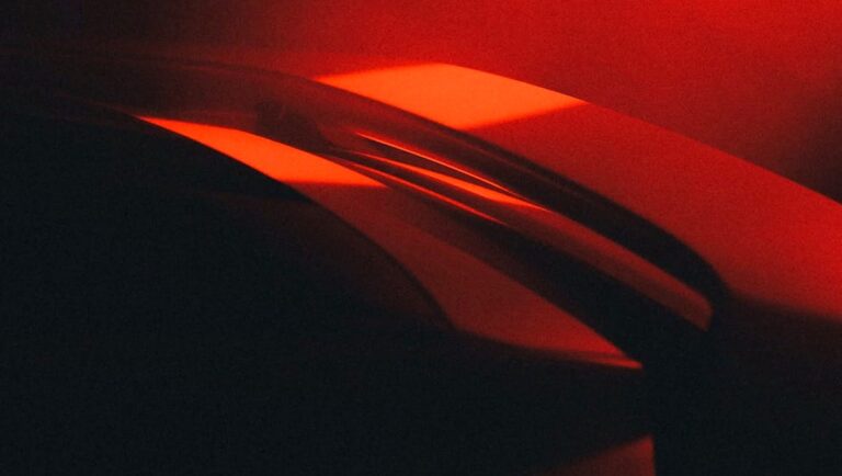 Porsche Mission S - Feature View