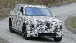 Rolls-Royce Electric SUV - Feature View