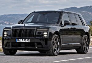Rolls-Royce Electric SUV official exterior hero view