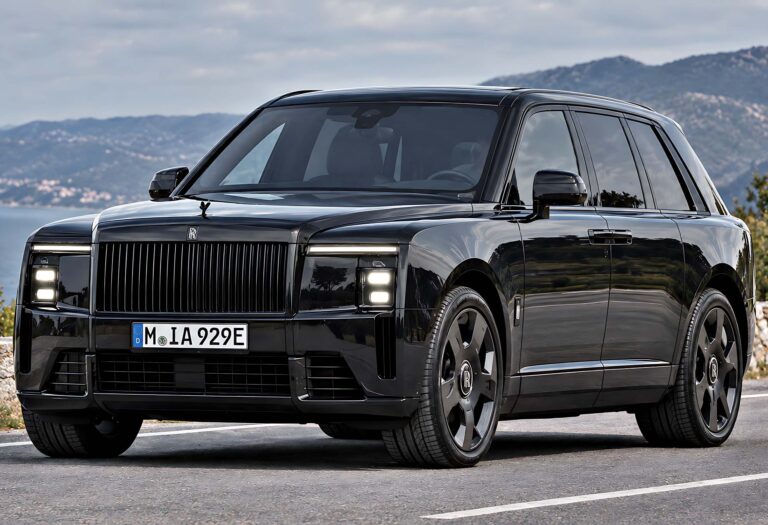 Rolls-Royce Electric SUV official exterior hero view