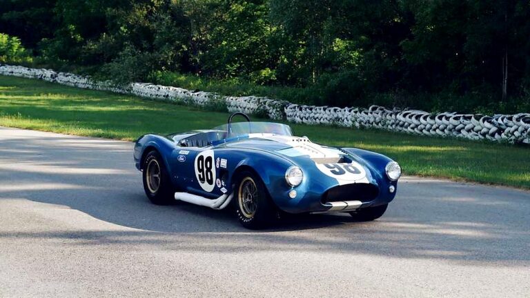 Shelby 427 Cobra - Feature View