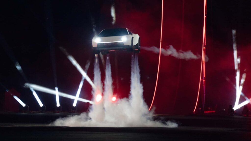 Tesla Roadster thrusters - Feature View