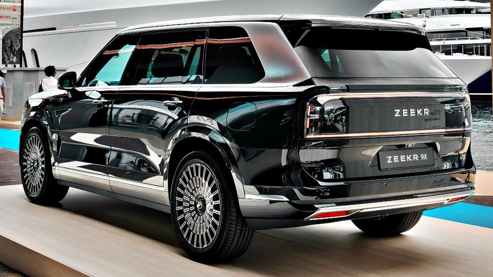 Zeekr corporate strategy takes aim at BMW and Mercedes in Europe official exterior hero view