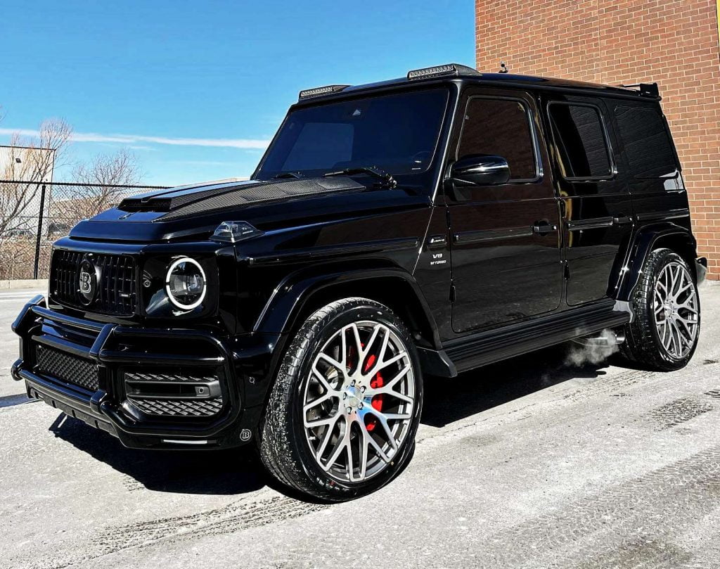 Full Black Brabus G800