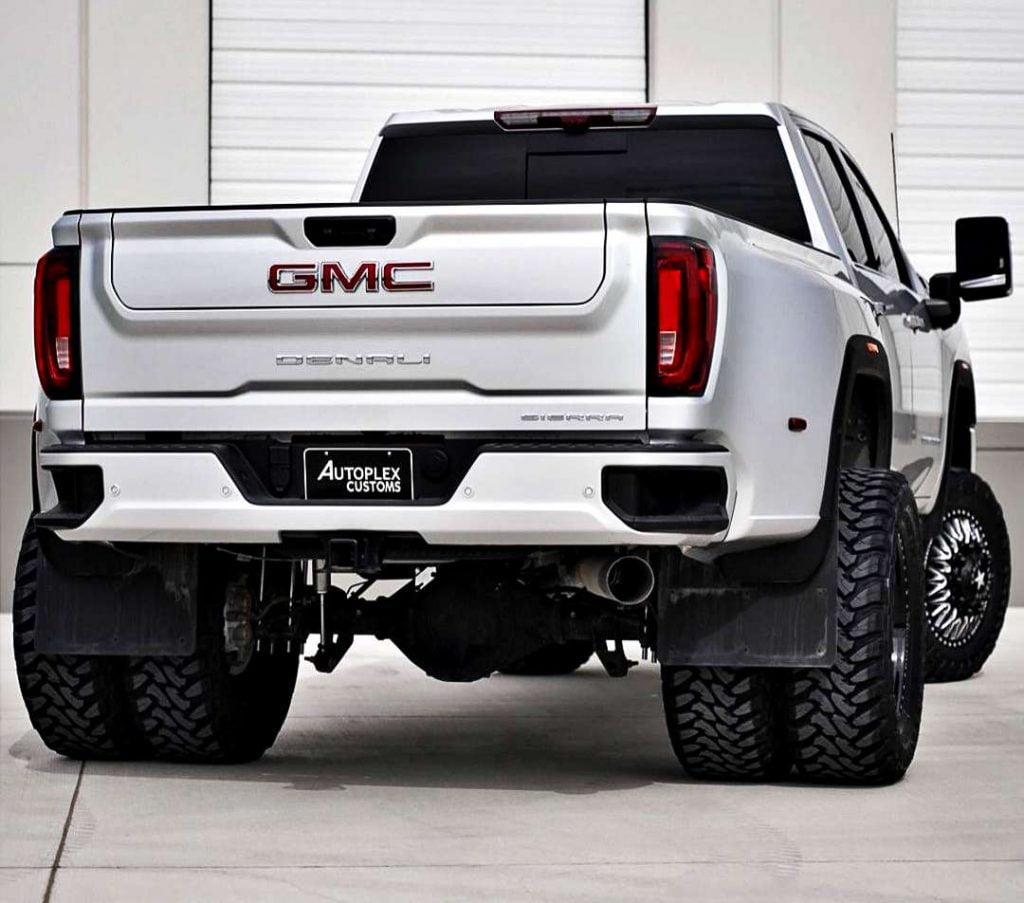 2022 GMC 3500HD DENALI