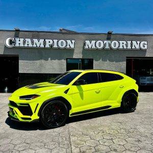 Matt-Volt-Wrapped-Lamborghini-Urus-1016-Wide-Body-Kit-on-Rare-Wheels