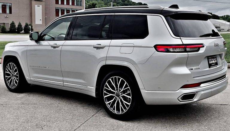 2023-Jeep-Grand-Cherokee