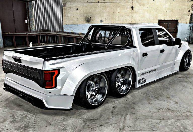 Slammed-Hennessey-Velociraptor
