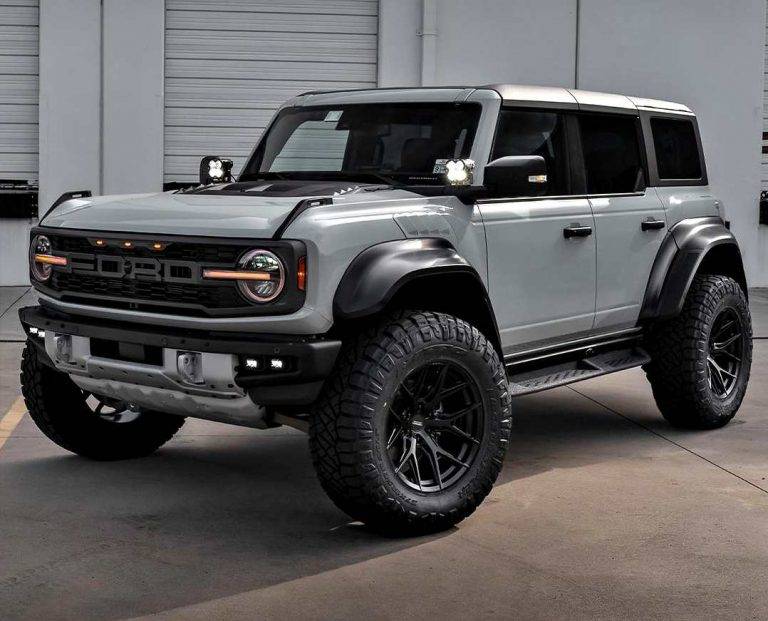 Ford-Bronco-Raptor