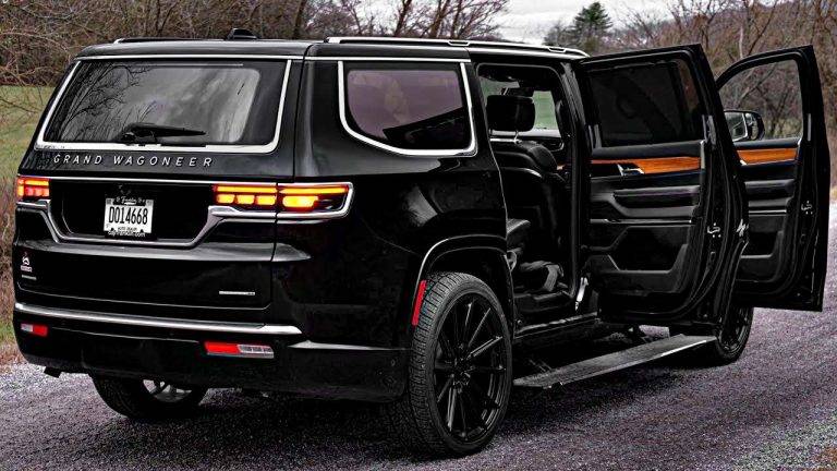 2023-Jeep-Grand-Wagoneer