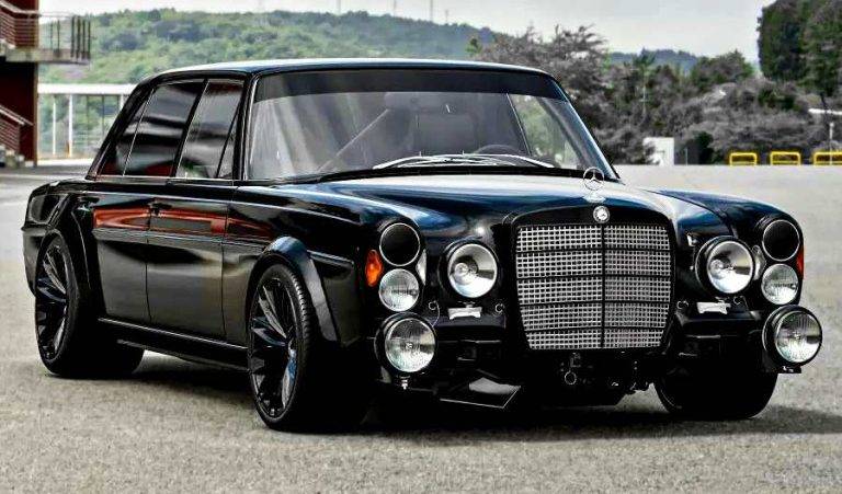 Mercedes-Benz-300-SEL-6.3-Designed-by-@elgarajedemarkisio