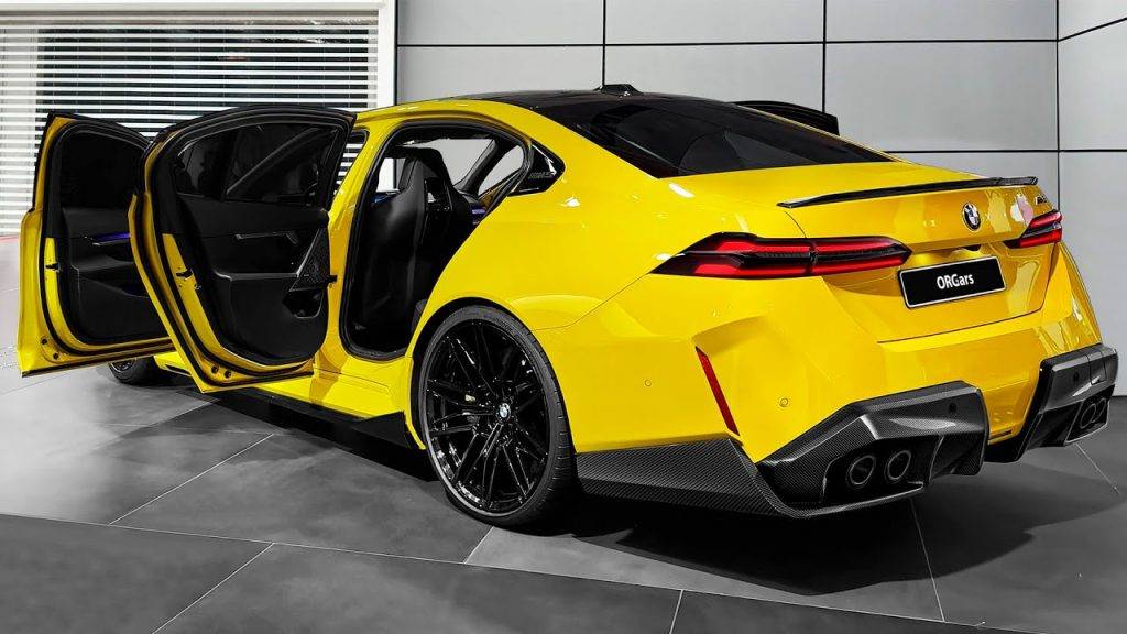 2025 BMW M5