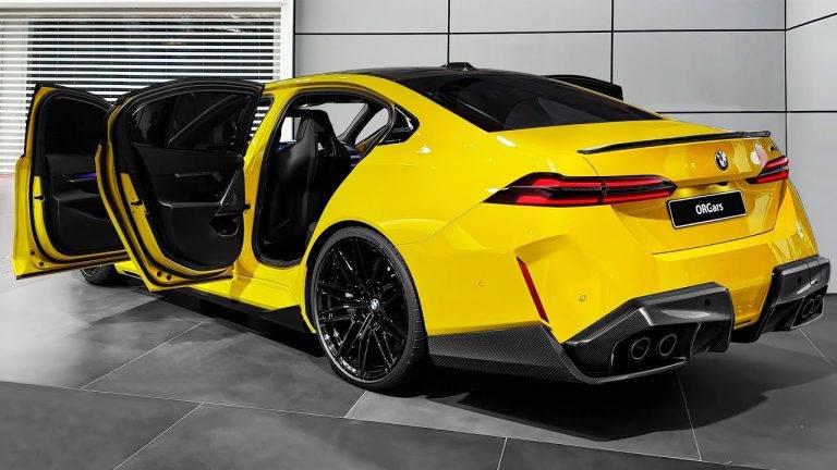 2025 BMW M5