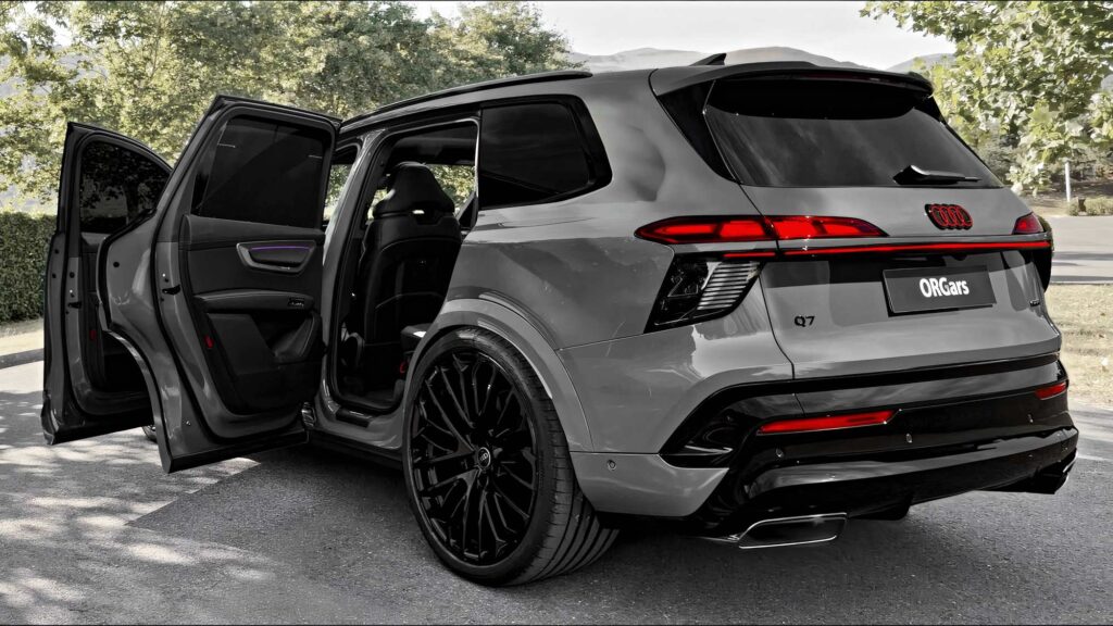 Audi Q7 2027 official exterior hero view