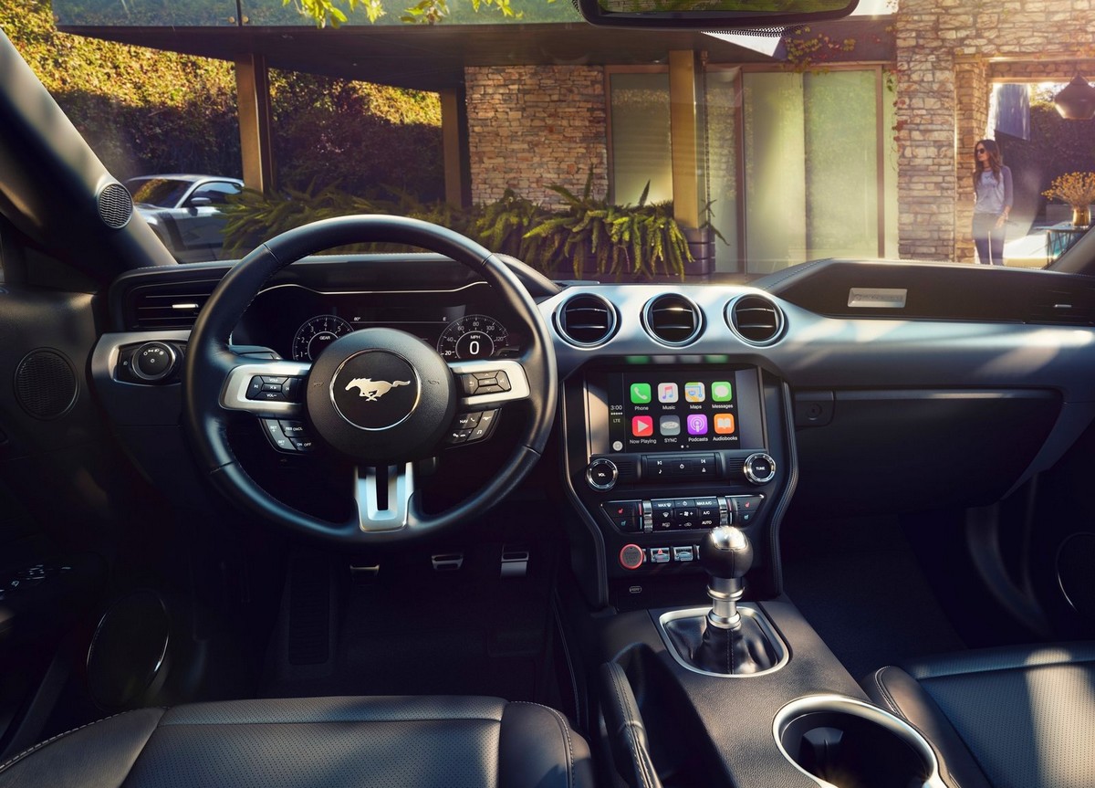 Ford-Mustang_GT-2018-1600-0d