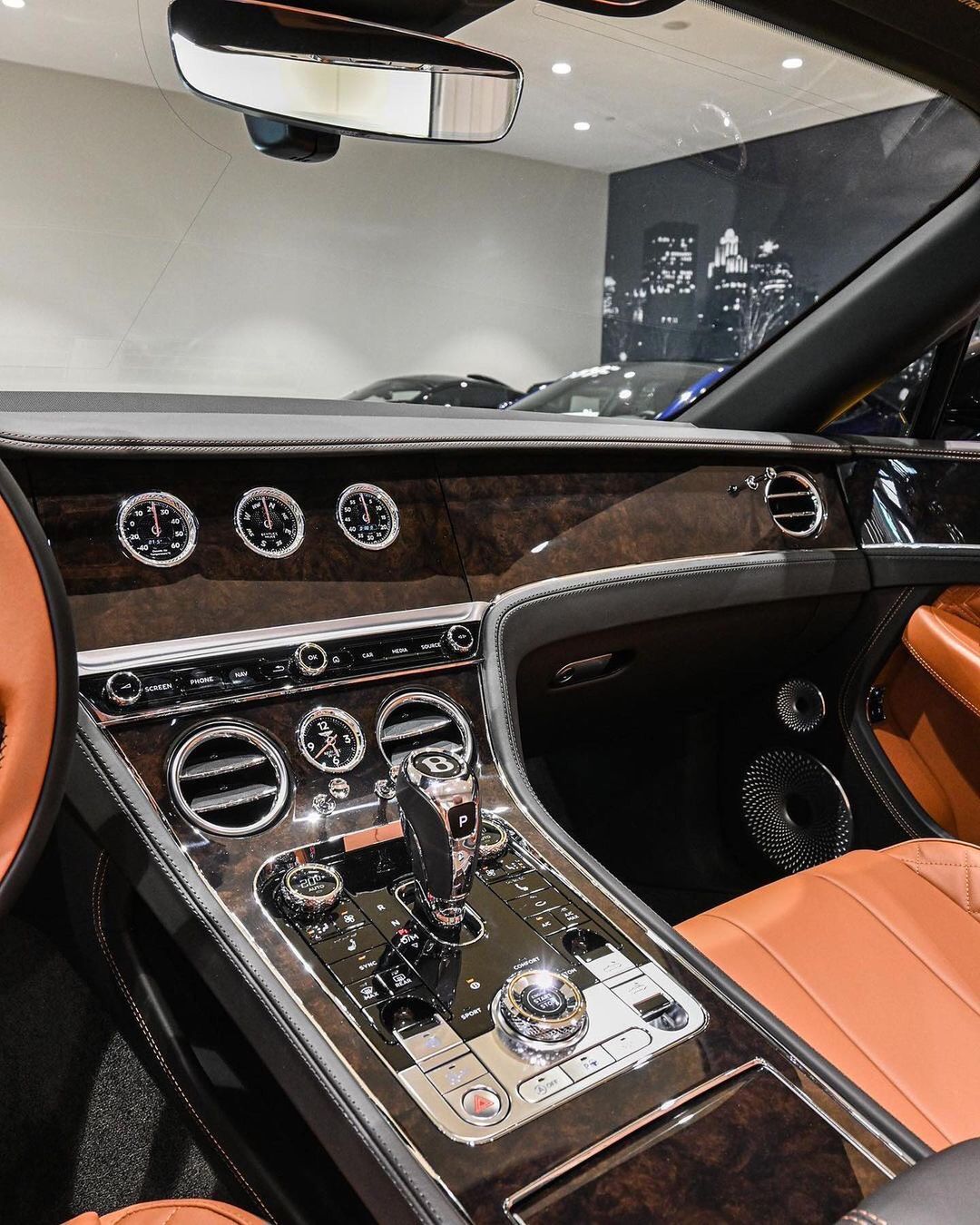 bentleyc1ub_227712280_911511649440987_1634645780643348152_n