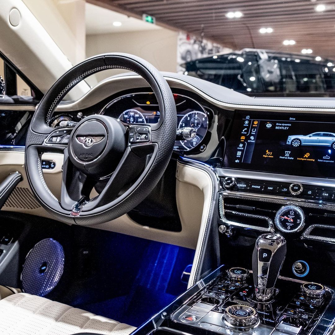 sevencarlounge_127213762_742852636440788_8334742687595207043_n