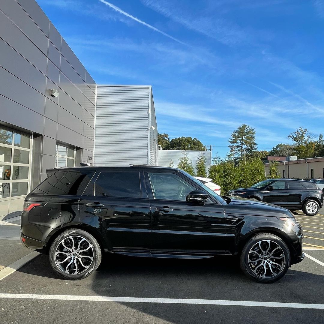 landroverparsippany_247392722_444213727311114_1157109260403146482_n