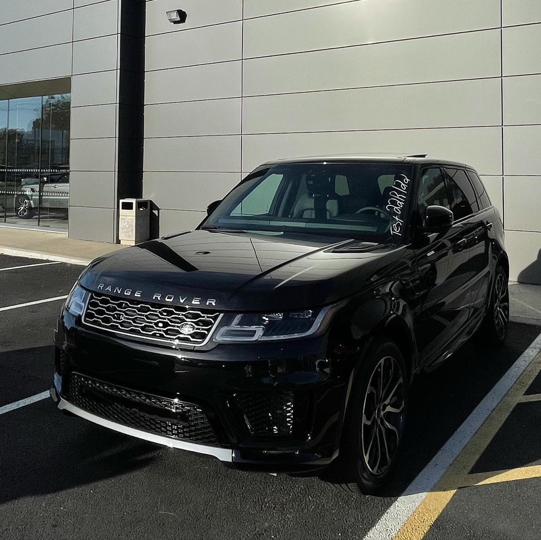 landroverparsippany_248468948_628925335150320_5883760445778606849_n