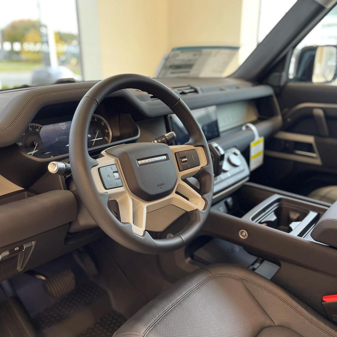 landroverparsippany_251508713_108058381682572_3205720308434380510_n