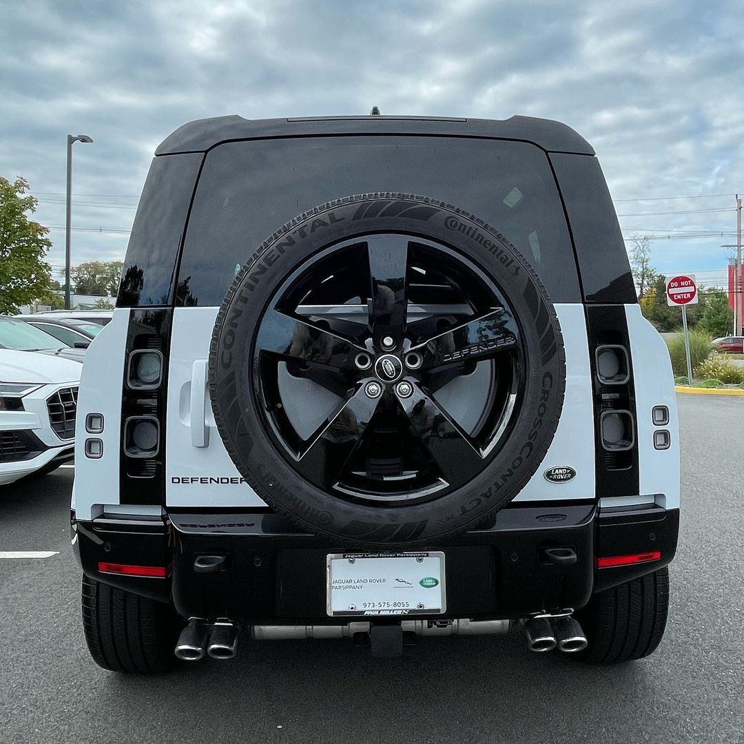 landroverparsippany_245073606_416567106521169_990947215981023085_n