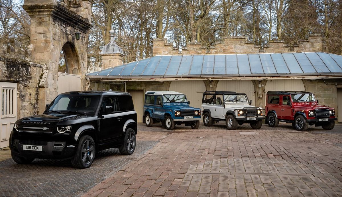 Land_Rover-Defender_V8_90-2022-1280-32