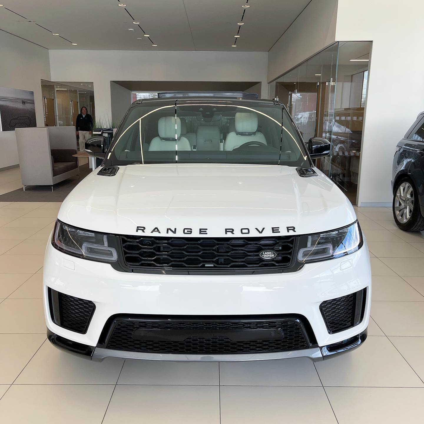 landroverparsippany_274121855_2203315003180562_8170316217731110604_n