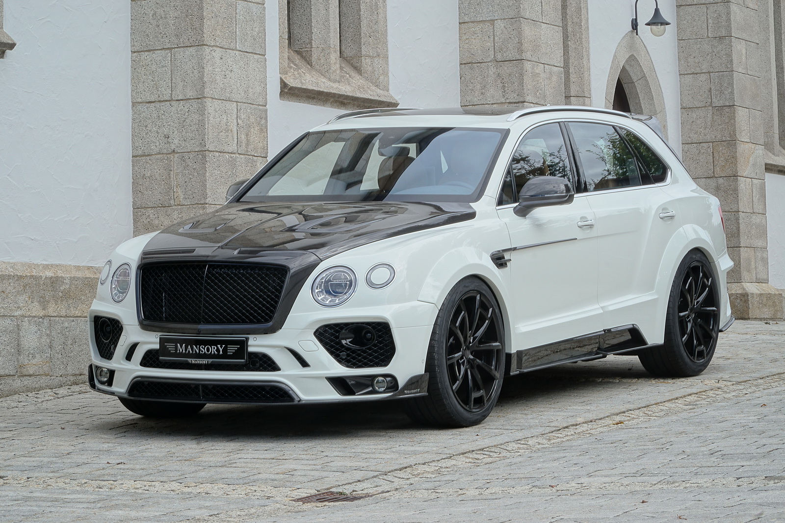 Bentayga-3