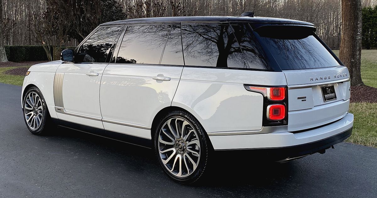 2020-Long-wheelbase-Range-Rover-Dreamworks-Motorsports-3