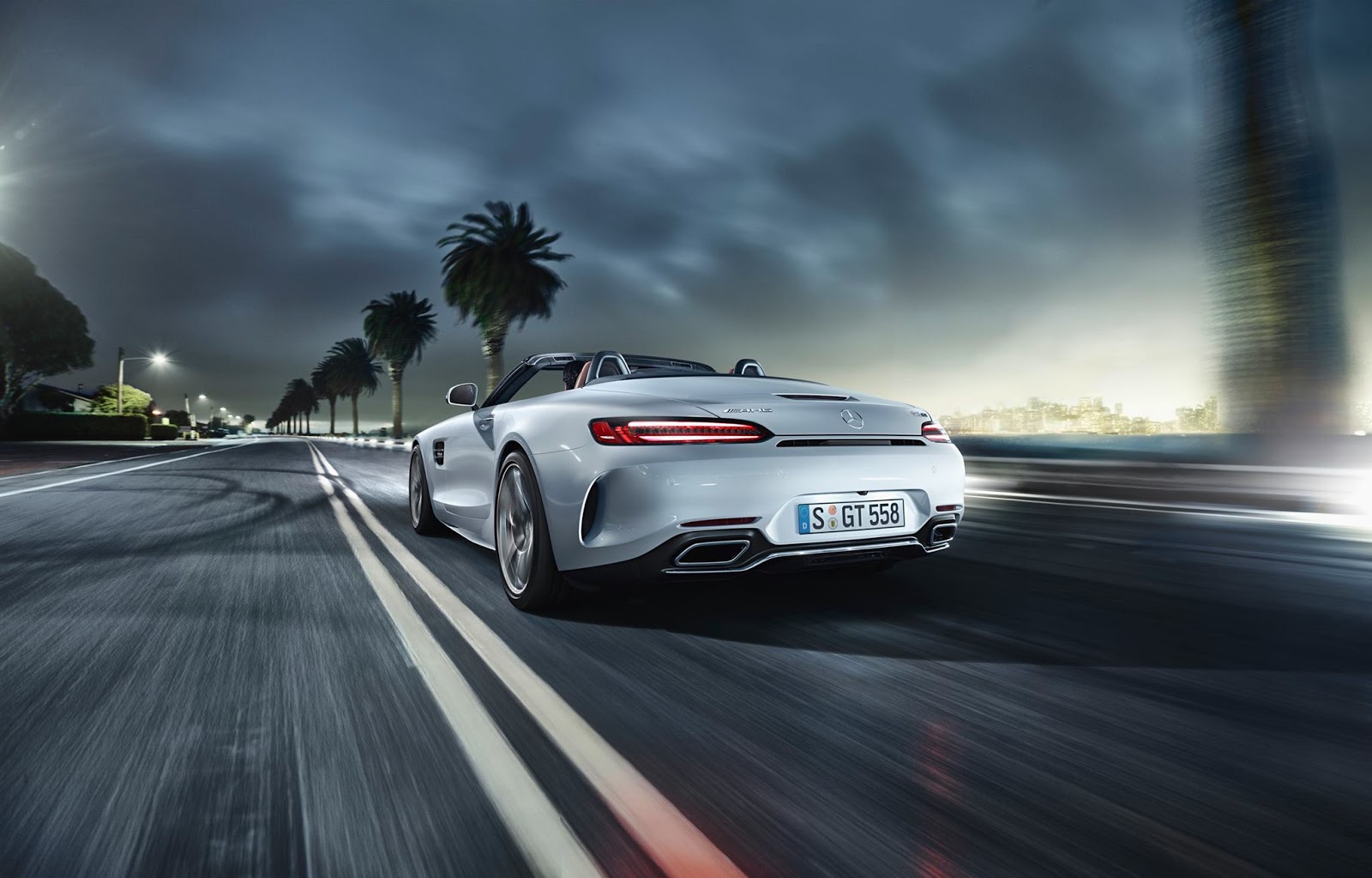 AMG-Roadster-GT-2