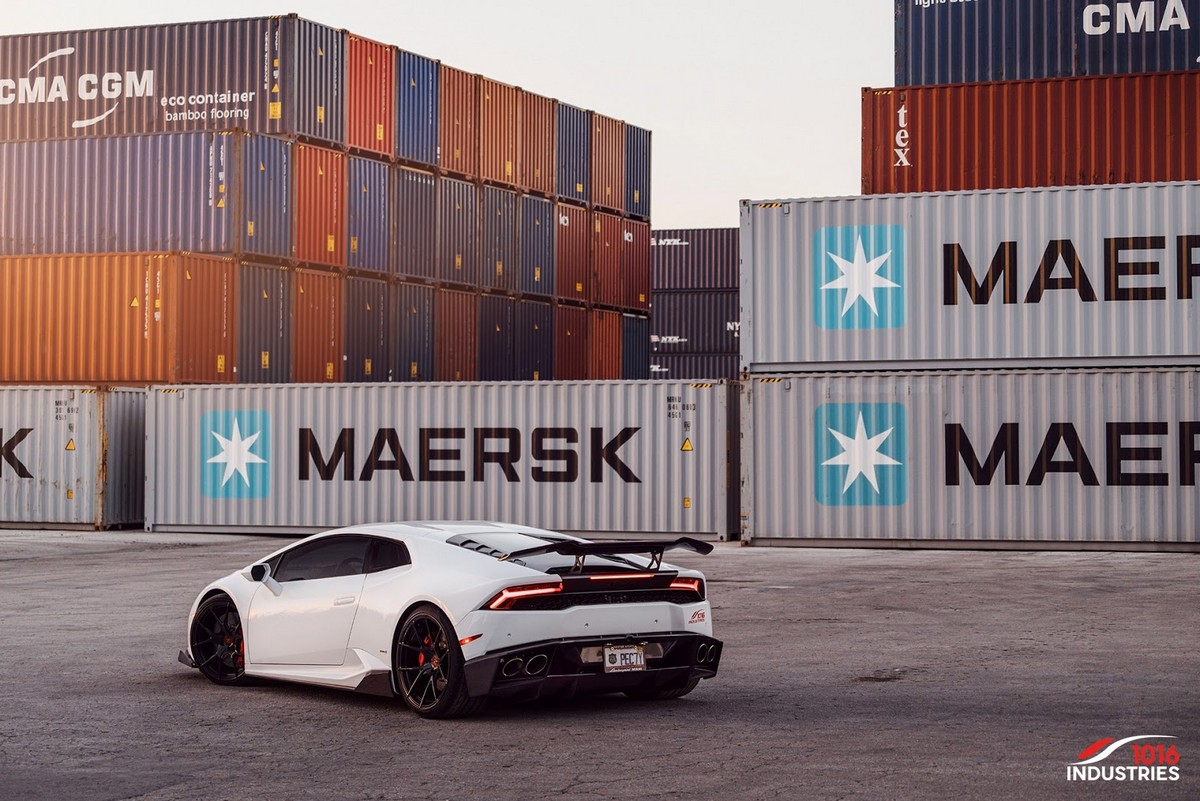 1016 White Huracan 8