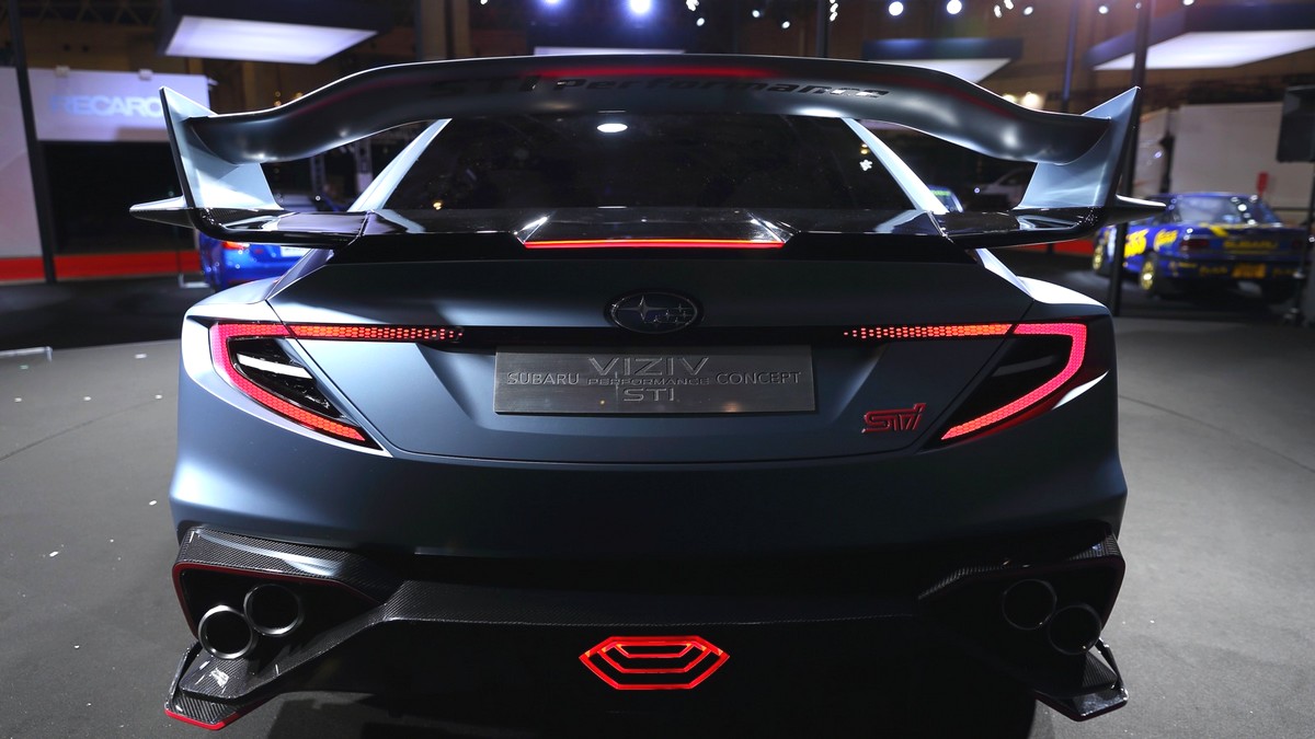 2018-subaru-viziv-performance-sti-concept-5-1