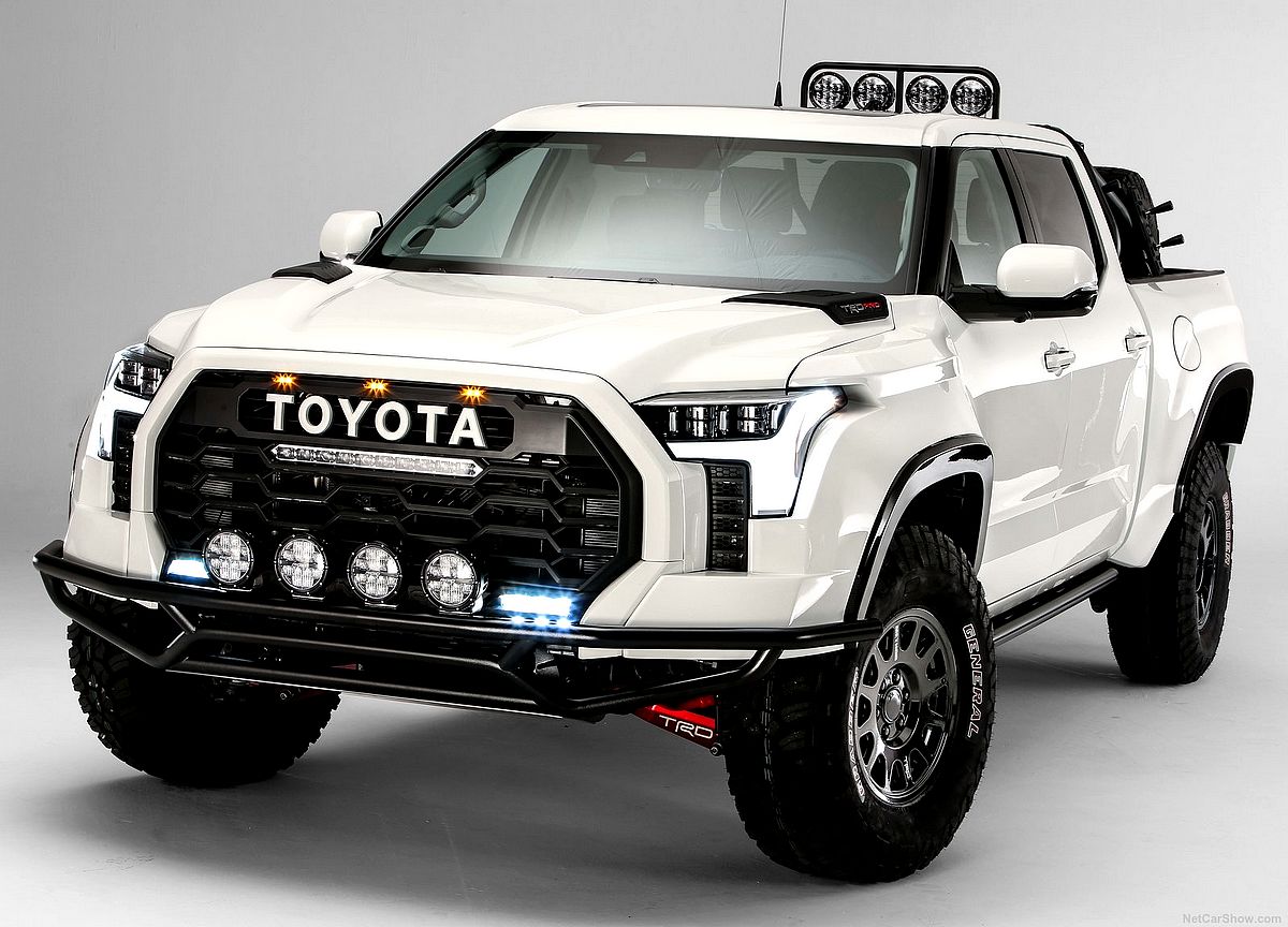 Toyota-Tundra_TRD_Desert_Chase_SEMA_Concept-2021-1600-03.jpg