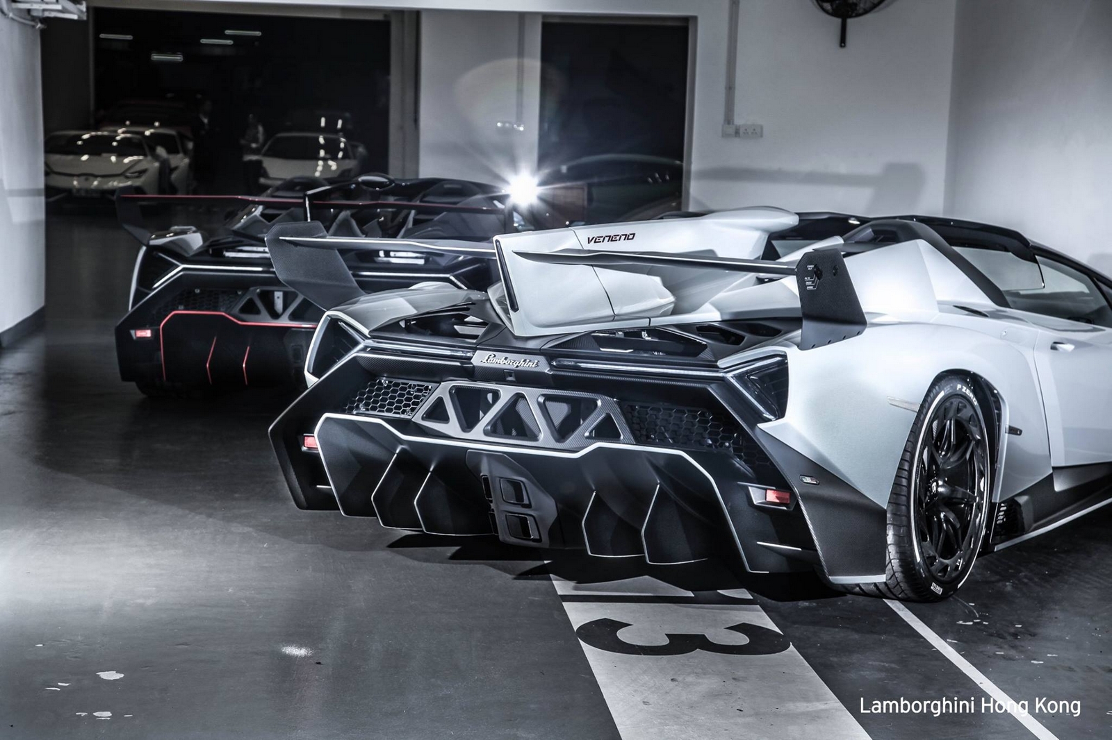 lamborghini-veneno-roadster-3