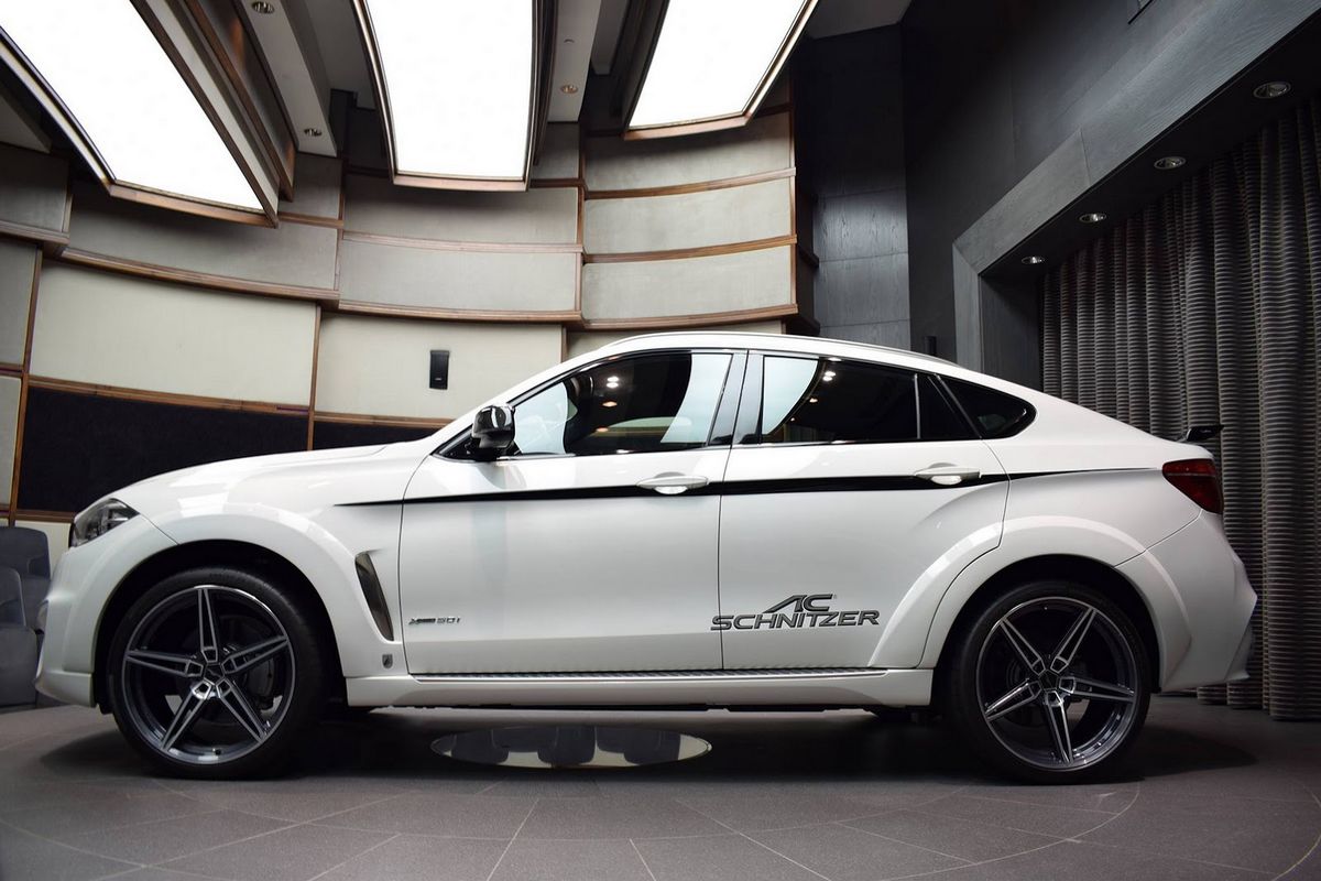 acschnitzer-x6-abu-dhabi-showroom-24