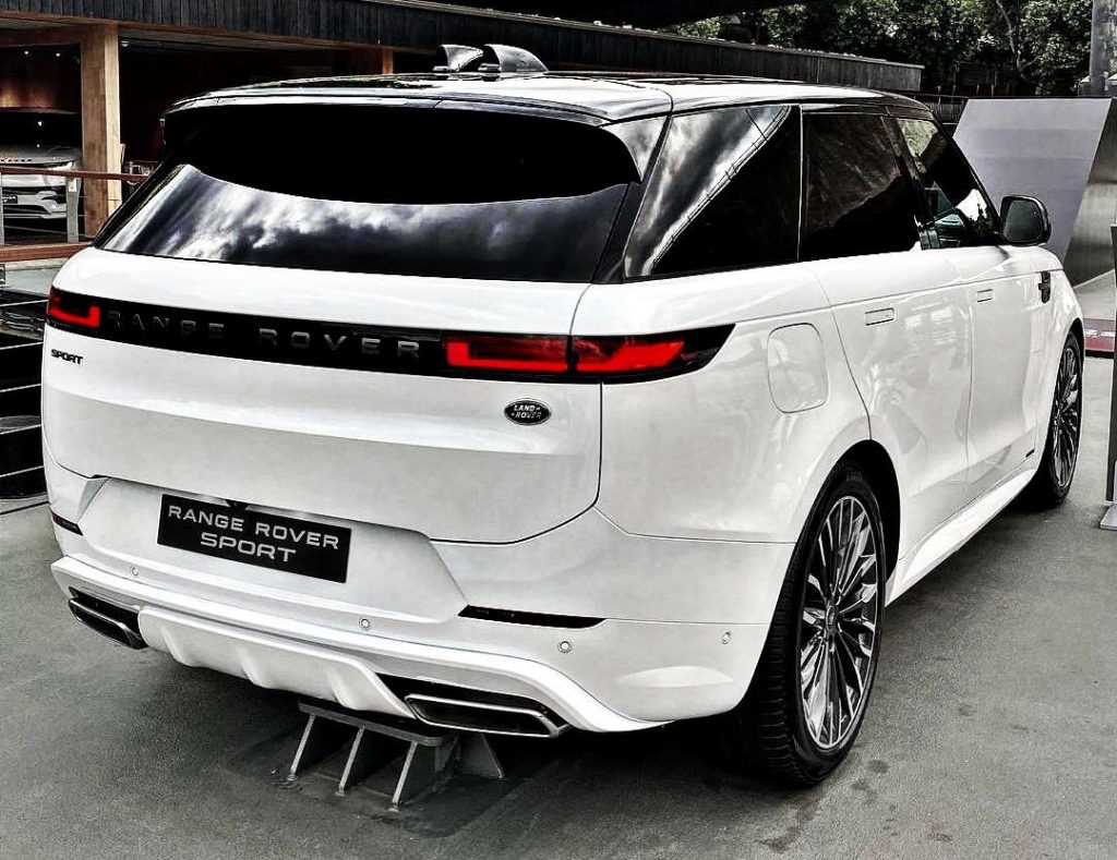 2022 All White Range Rover Sport