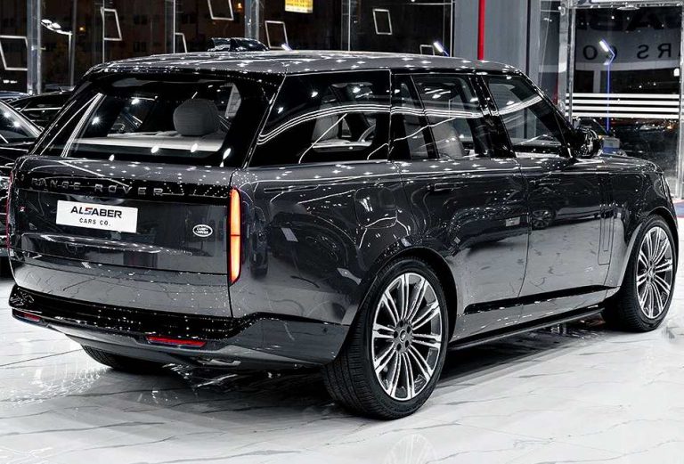 2022-Charente-Grey-Range-Rover-HSE