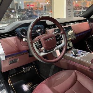 2022 Full White Range Rover HSE on Black Wheels