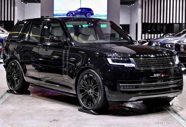 2022-Blacked-out-Range-Rover-Vogue-First-Edition
