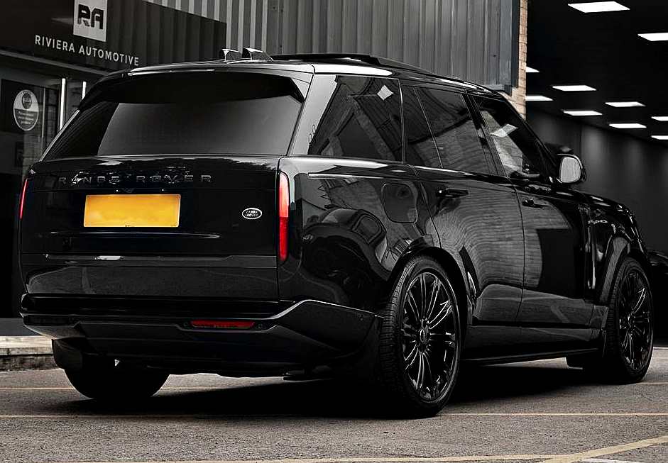 2022 Full Black Range Rover Vogue, Pure Luxury
