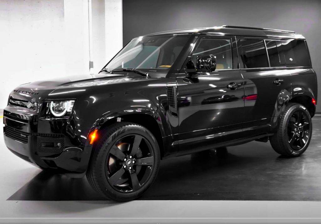 2022 Land Rover Defender 110 X-Dynamic
