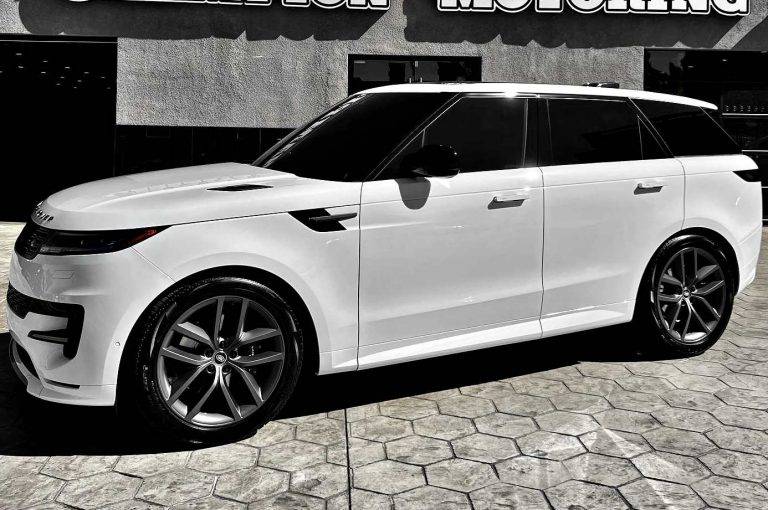 Range Rover P400-SE