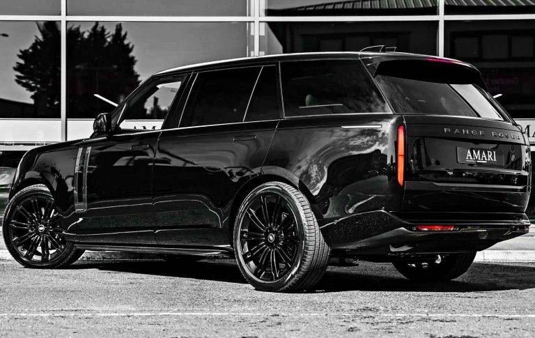 Range-Rover-Santorini-black-2023