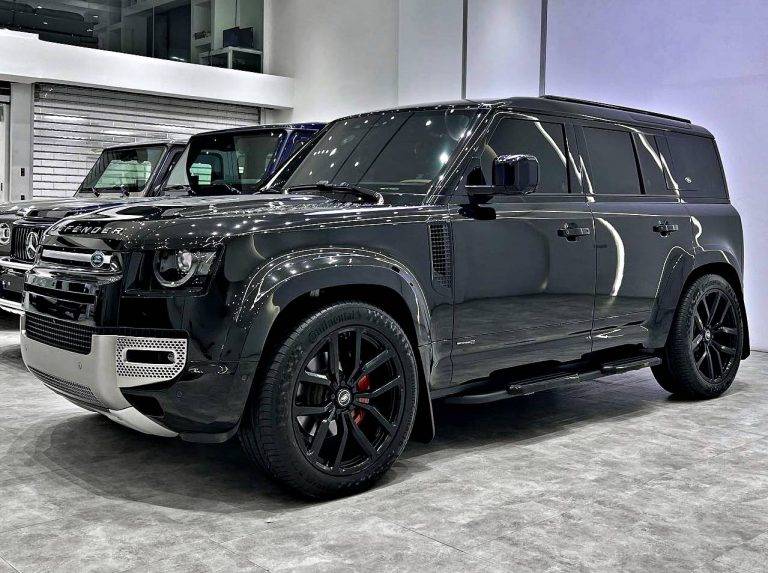 2022-Land-Rover-Defender-X-V6-Full-Black